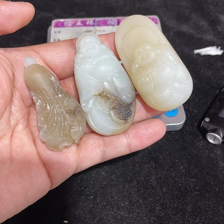 和田玉挂件未镶嵌