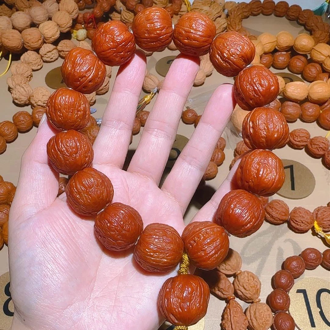 文玩核桃吊坠蛤蟆背