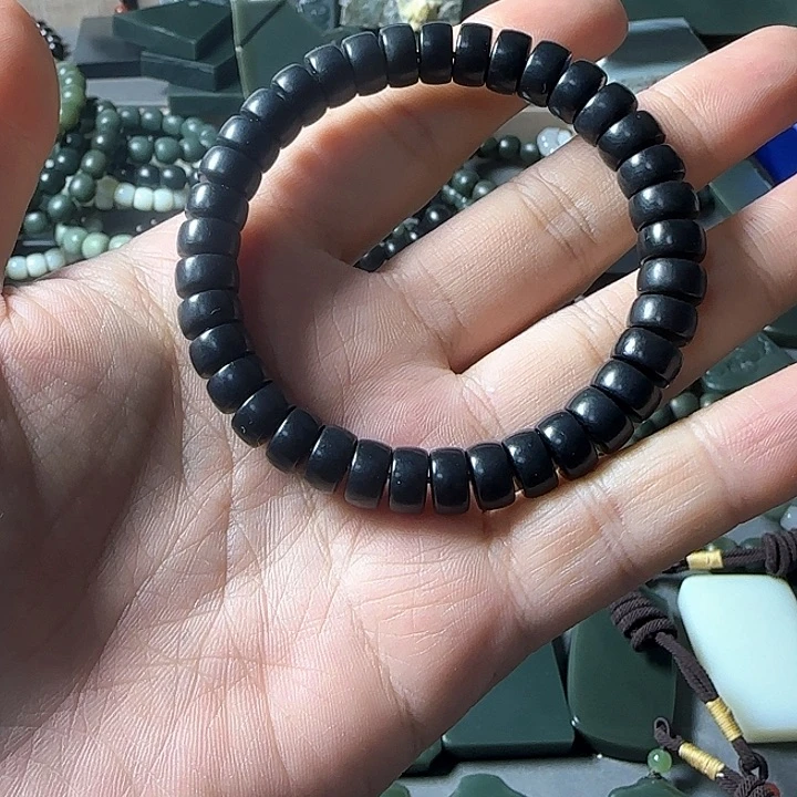 未镶嵌手串和田玉（墨玉）
