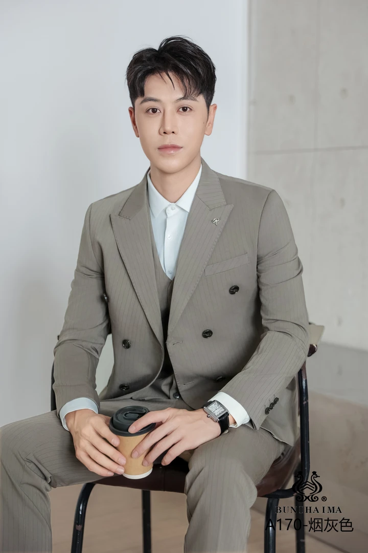 双排扣男士西服套装商务休闲婚礼宴会修身高级感西装外套