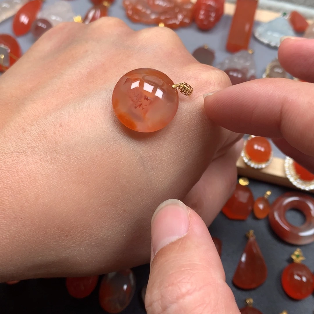 南红玛瑙未镶嵌颈饰