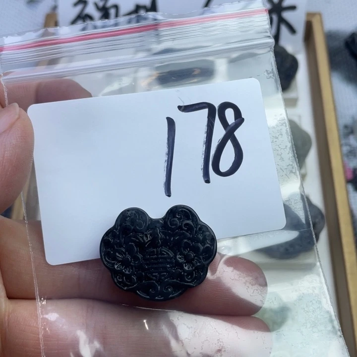 蛇纹石玉合金颈饰