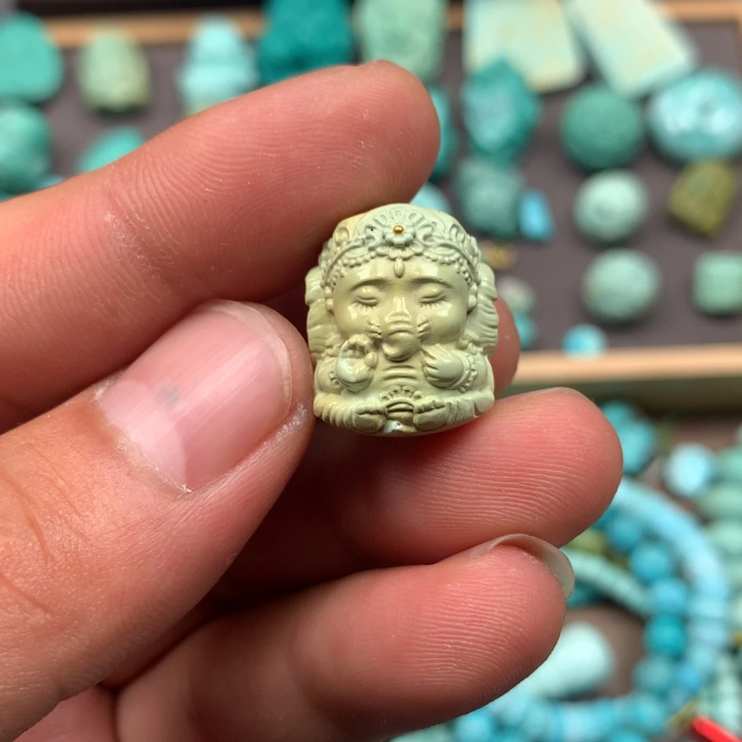 绿松石雕刻未镶嵌