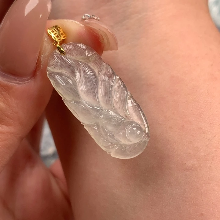 翡翠颈饰18K金镶嵌九尾狐贵人相助