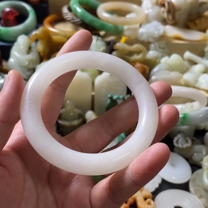 ****₄精品好物包邮到家
