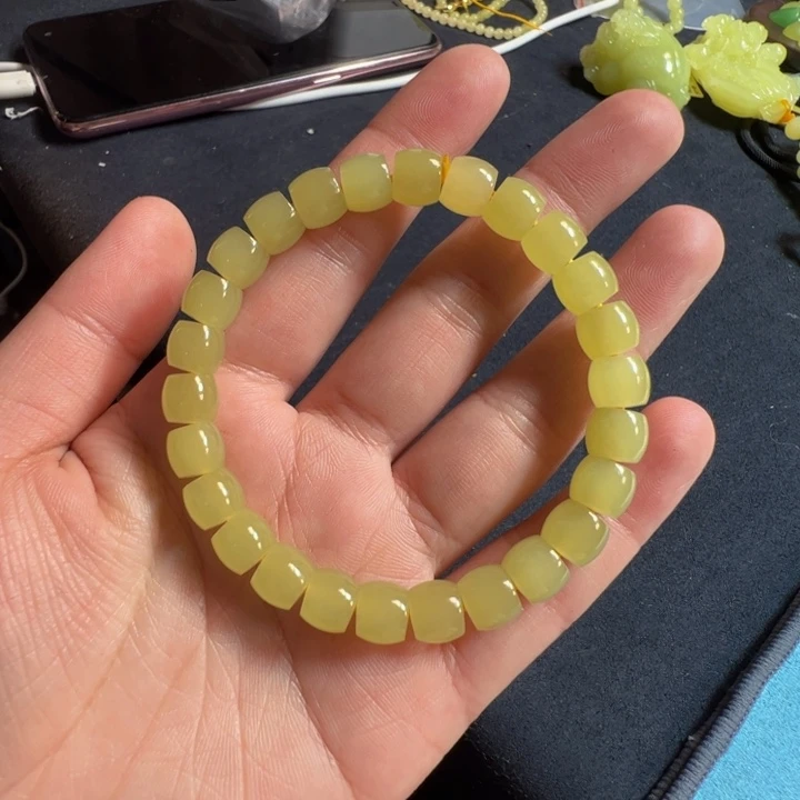 和田玉（黄玉）颈饰未镶嵌