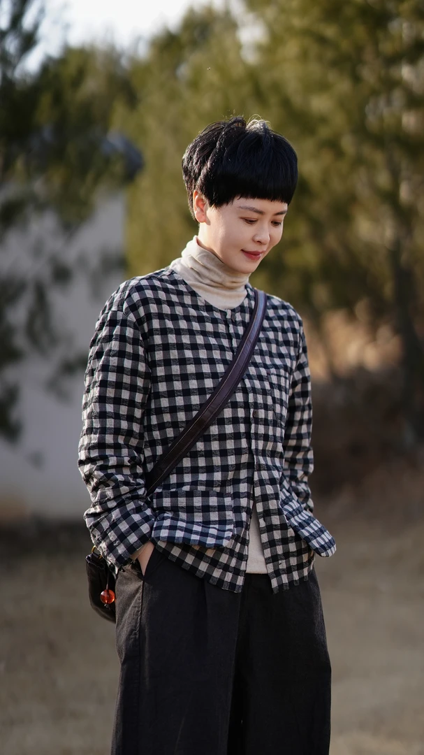 和家2025女装新款日系清新短款格子开衫外套