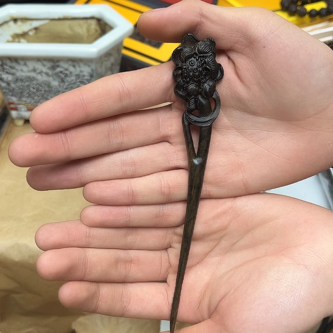 大叶紫檀（黑酸枝木类）