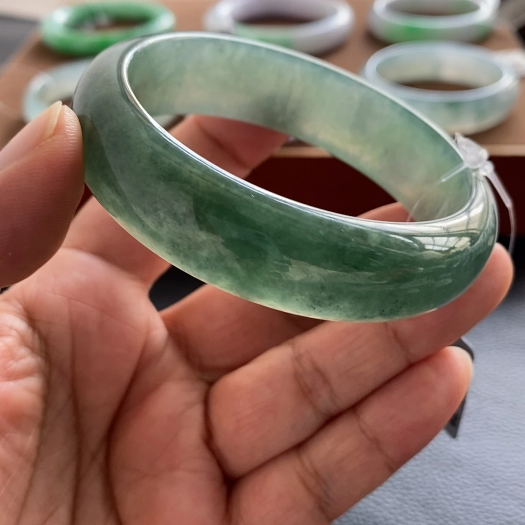翡翠未镶嵌手镯天然翡翠手镯