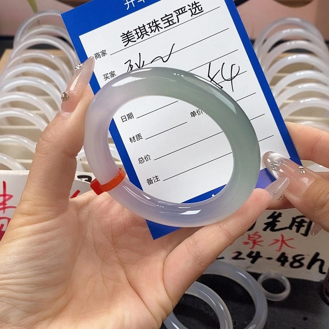 玛瑙/玉髓手镯未镶嵌秋*