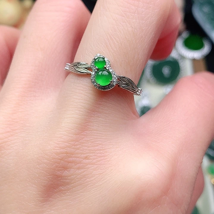 颈饰银S925镶嵌翡翠吊坠