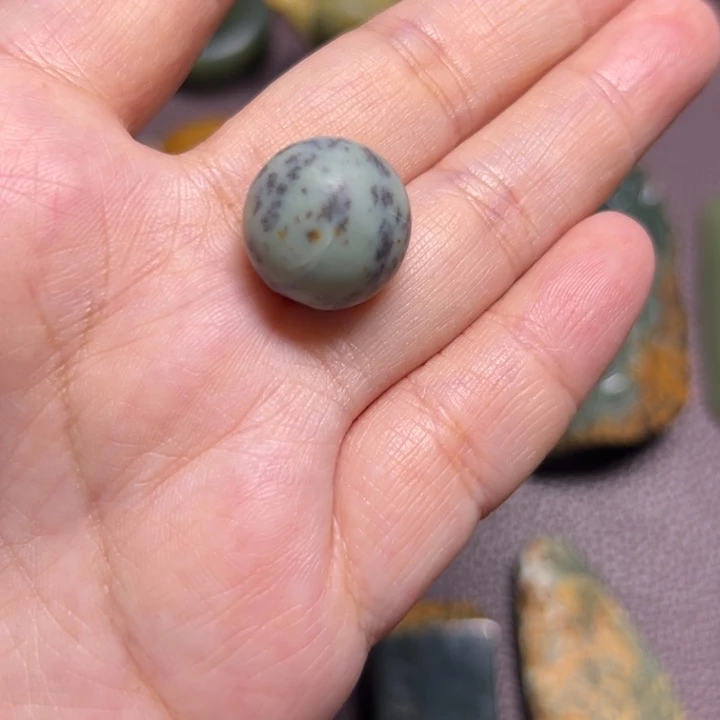岫岩河磨玉（透闪石质玉）未镶嵌颈饰