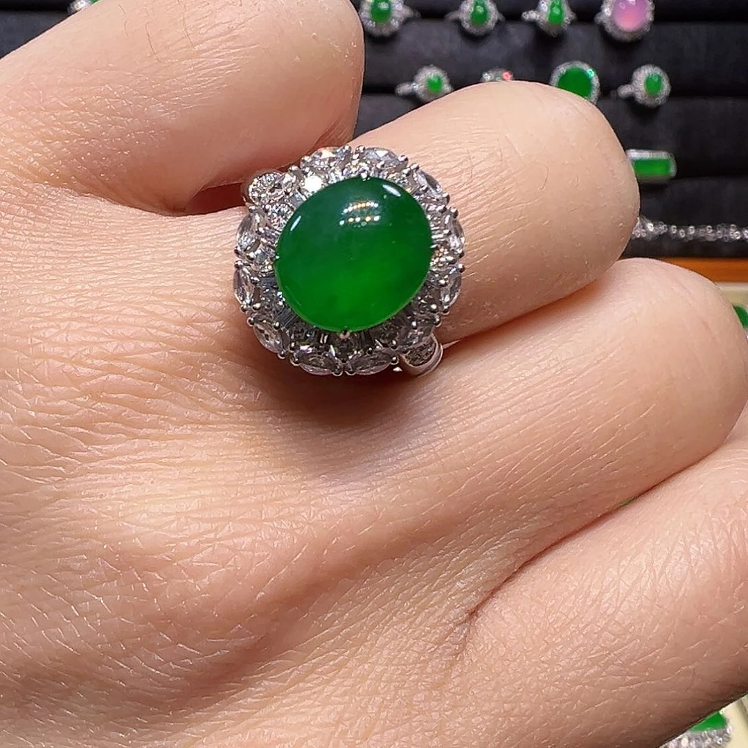 翡翠戒指18K金镶嵌戒指