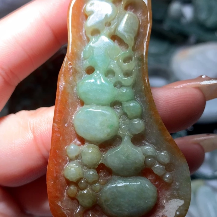 翡翠未镶嵌颈饰保真天然A货翡翠