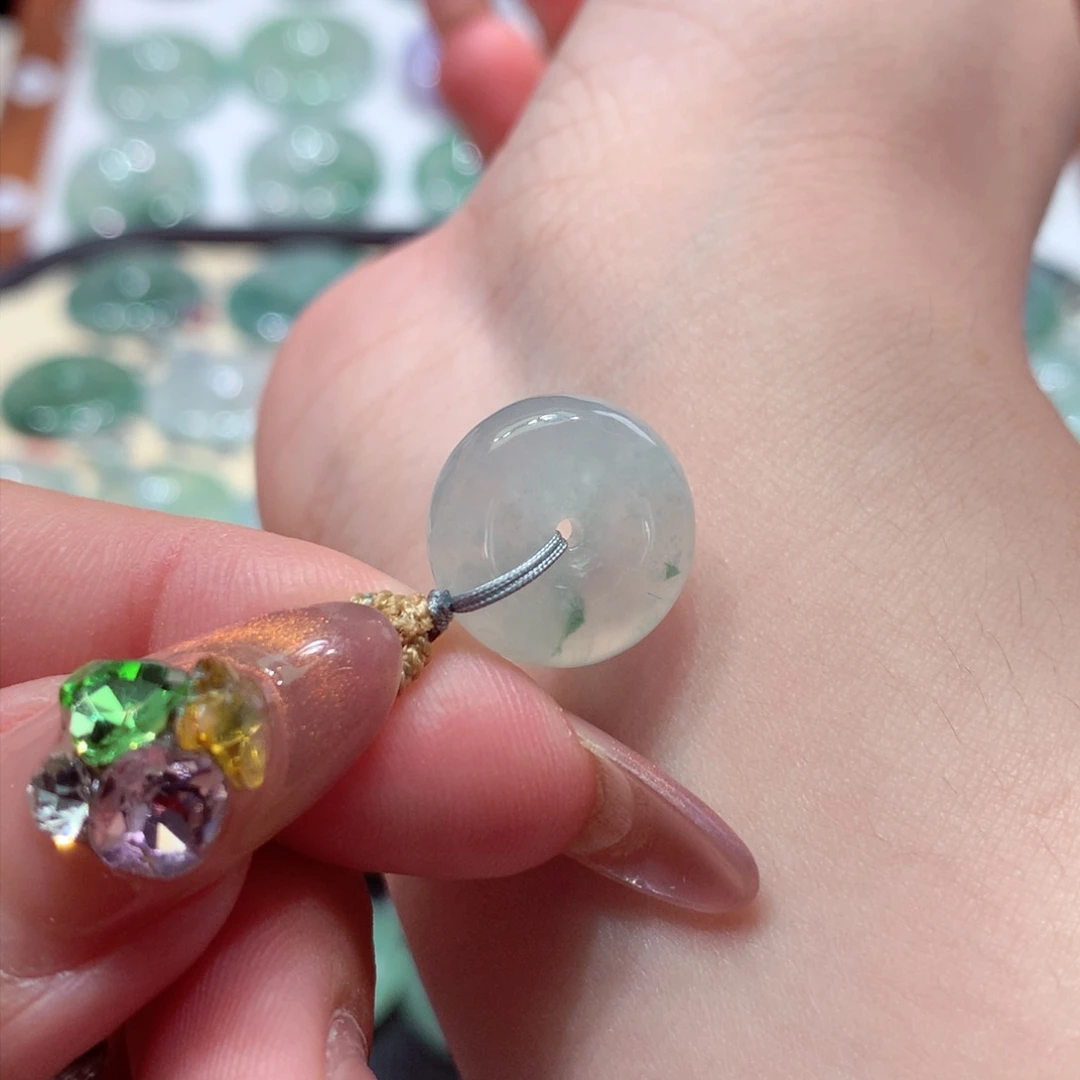 翡翠未镶嵌颈饰慕**心1