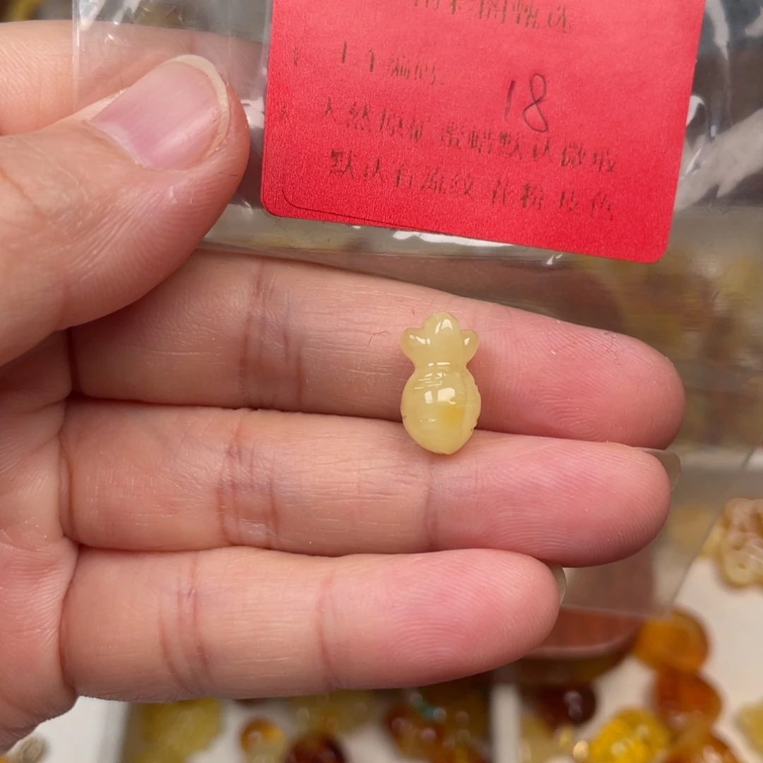 裸石琥珀未镶嵌18，