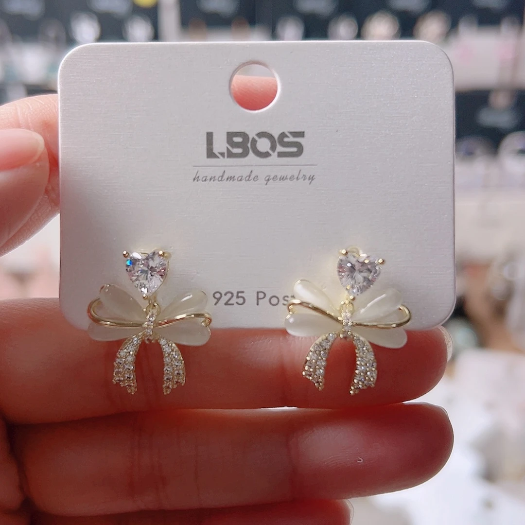 锆石纯铜合金耳环的