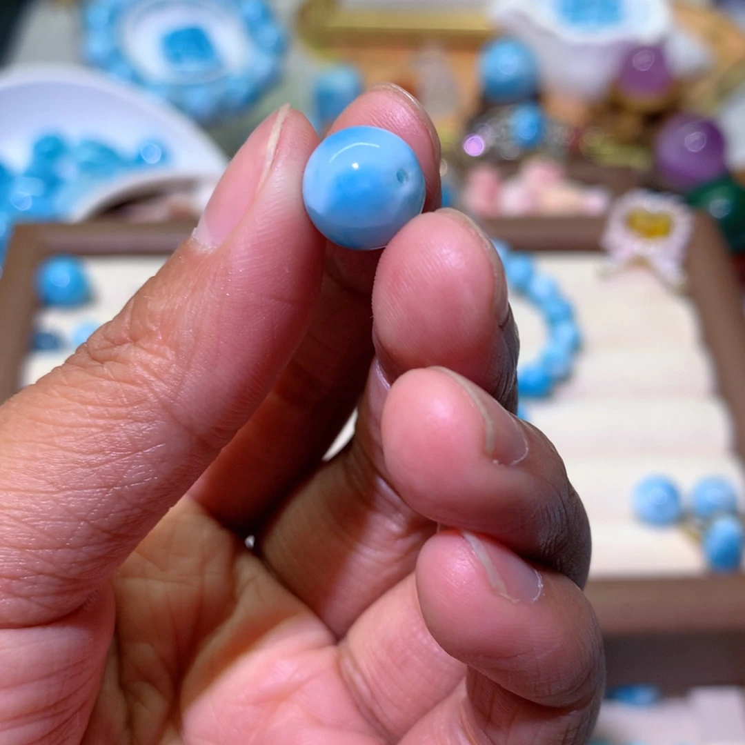 针钠钙石未镶嵌手饰