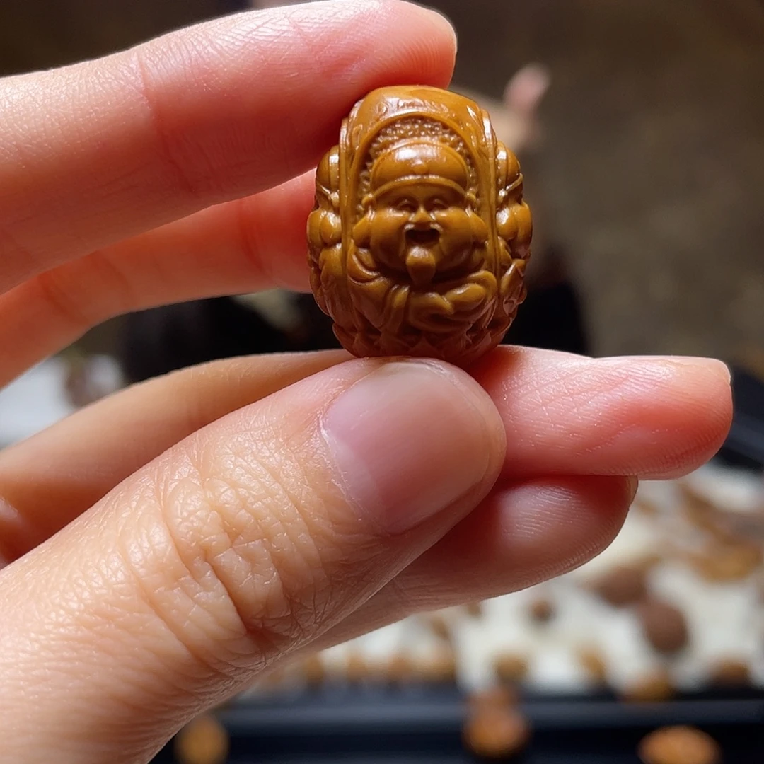 吊坠橄榄核财不外转