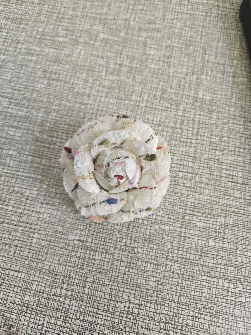 白色