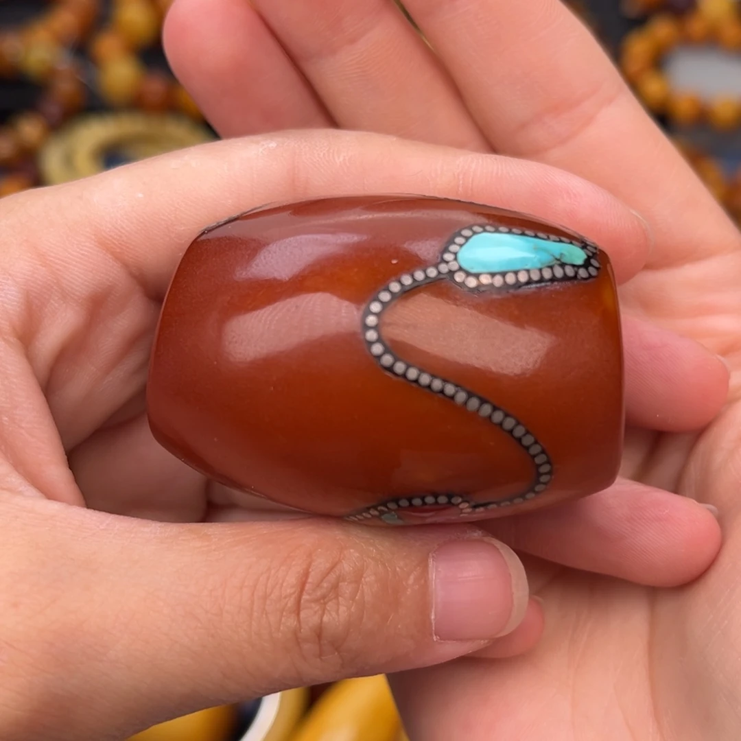 未镶嵌蜜蜡裸石蜜蜡