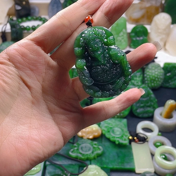 和田玉未镶嵌珠宝半成品