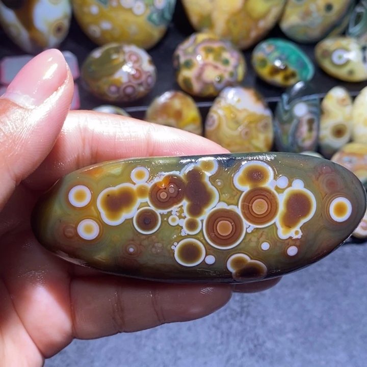 玛瑙/玉髓未镶嵌珠宝半成品10
