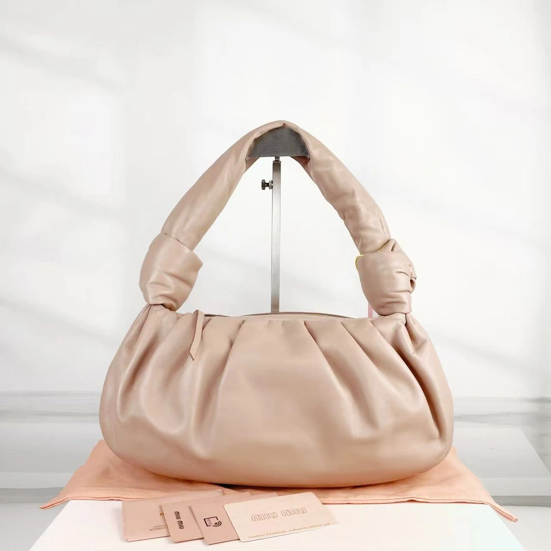 95新 MIU MIU/缪缪 0777  tz  /二奢包包