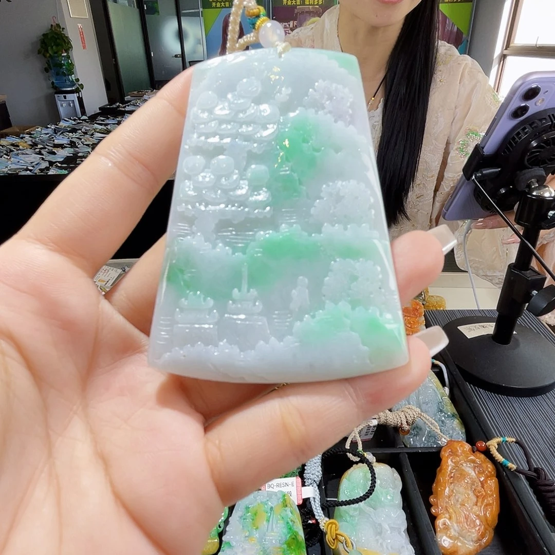 颈饰未镶嵌翡翠一