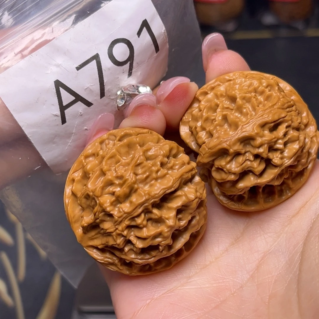 文玩核桃吊坠苹果园41