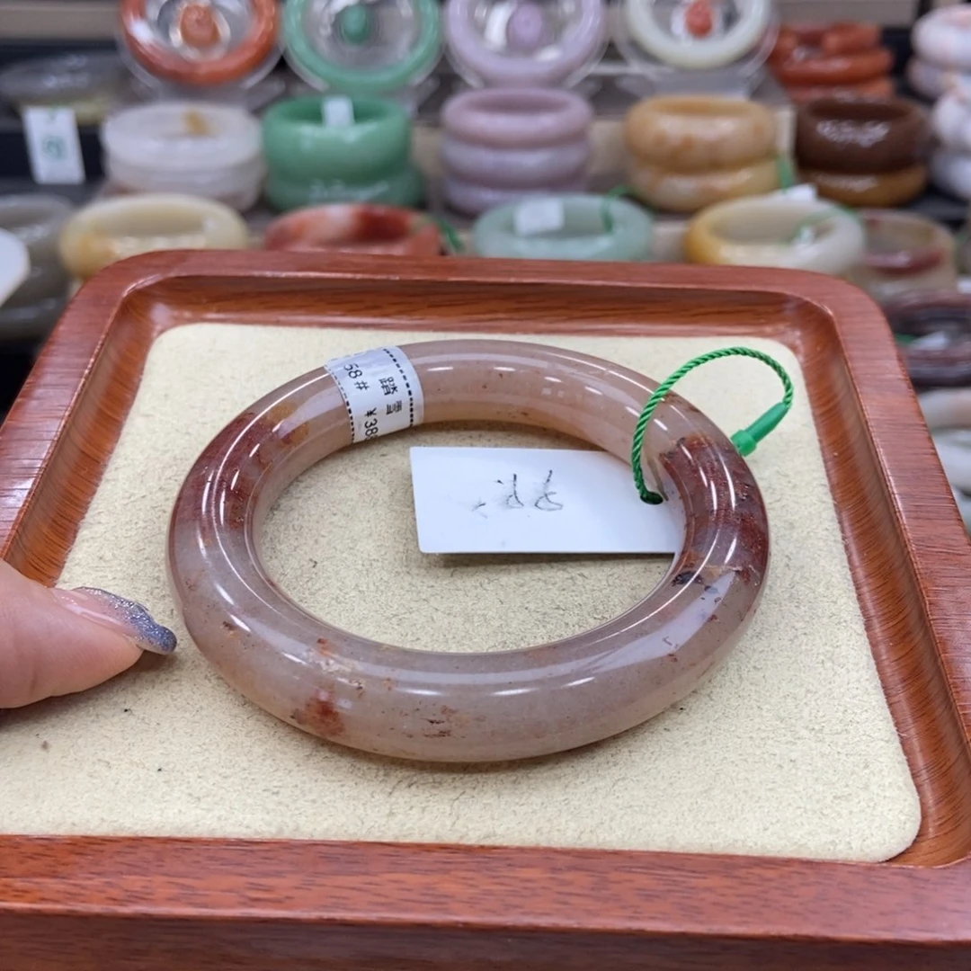 石英岩玉手镯未镶嵌