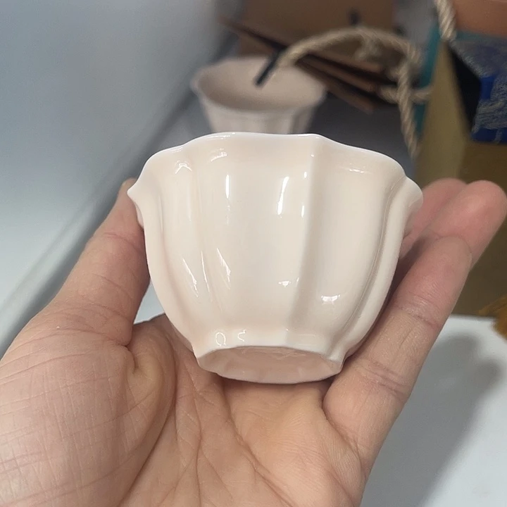 福利待遇多多哦哦哦