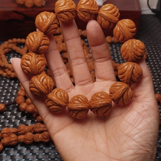 桃核手串?****龙纹桃核