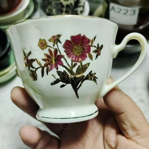 瓷片瓷器，各种摆件，瓷片，