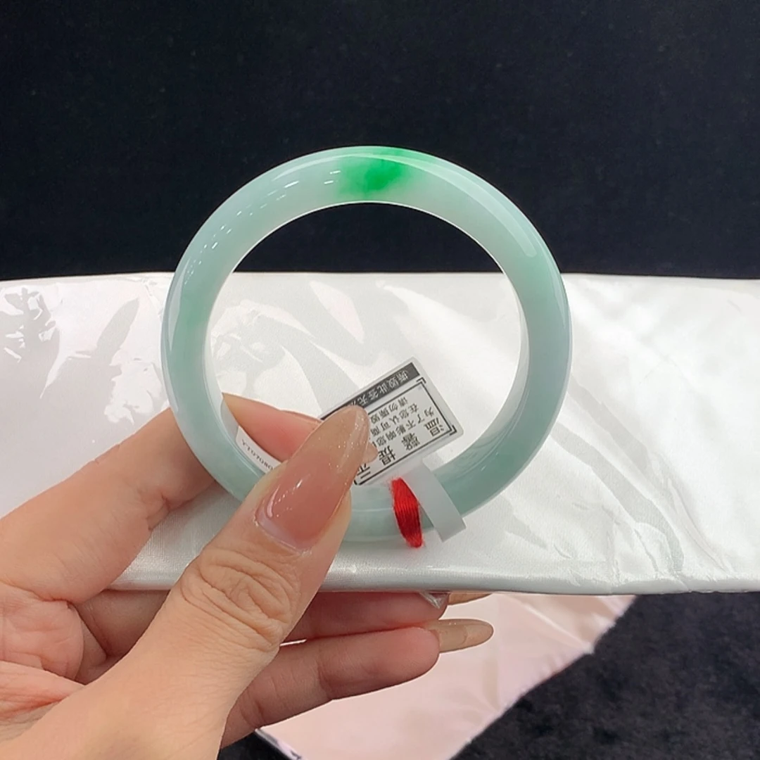 【闪购商品】未镶嵌手镯翡翠正56
