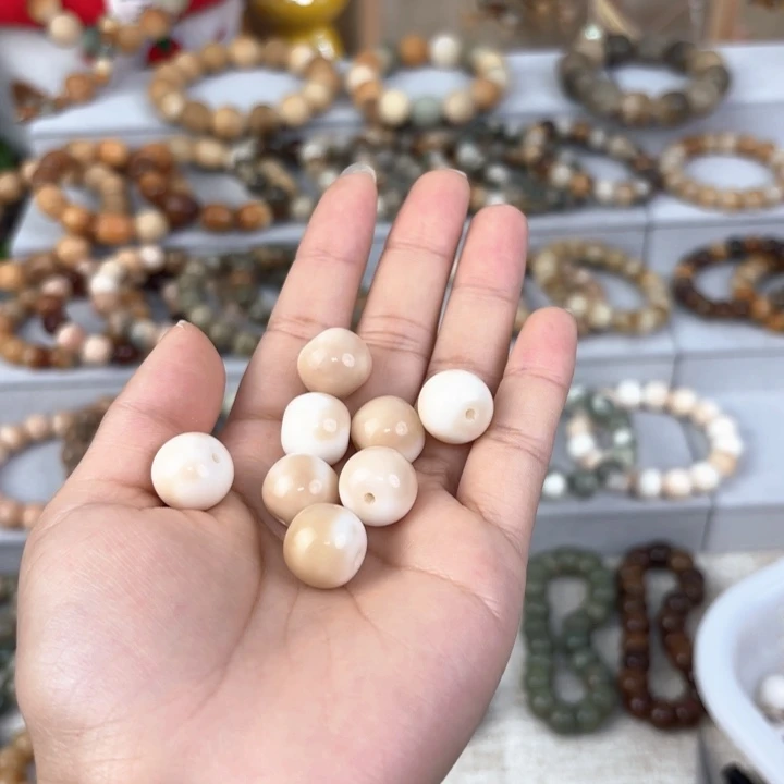 白玉菩提吊坠欣*8颗