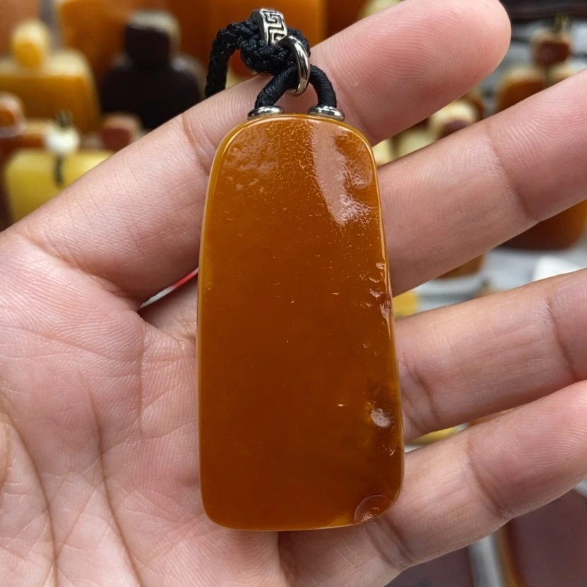 【闪购商品】琥珀颈饰未镶嵌