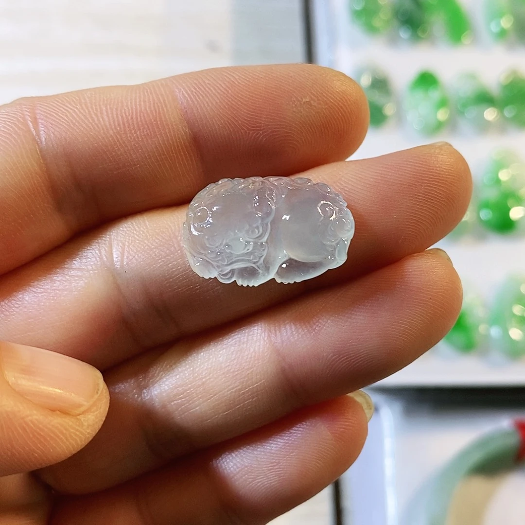 定制翡翠未镶嵌翡翠吊坠