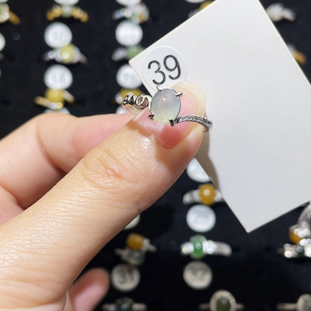 翡翠未镶嵌戒指戒指