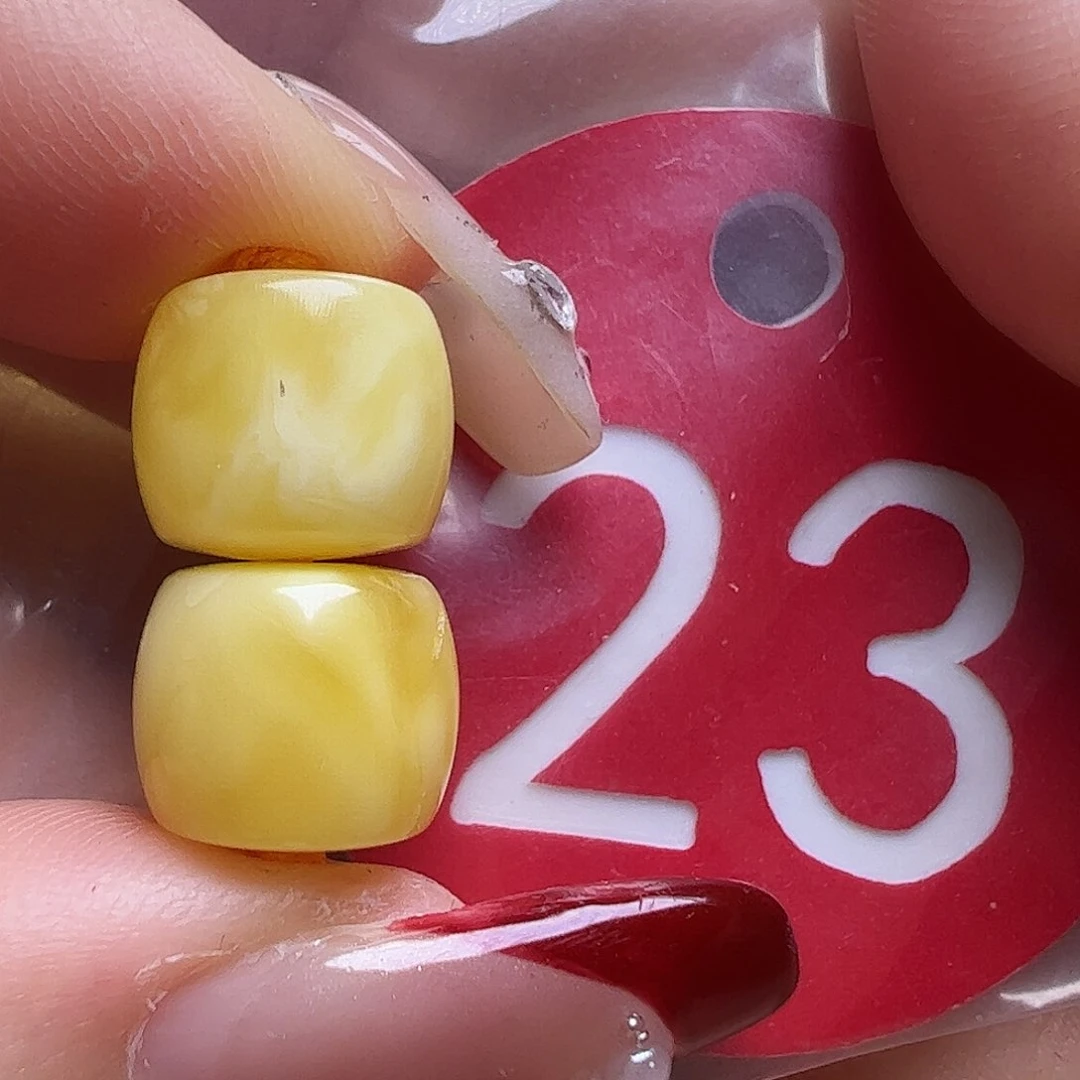 蜜蜡未镶嵌珠宝奇石微瑕10mm直切