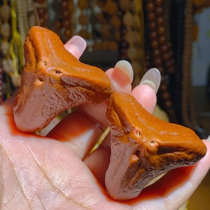 用***7野生三花大橄榄核把件4562