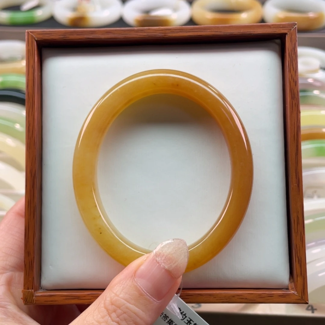 【闪购商品】和田玉手镯未镶嵌