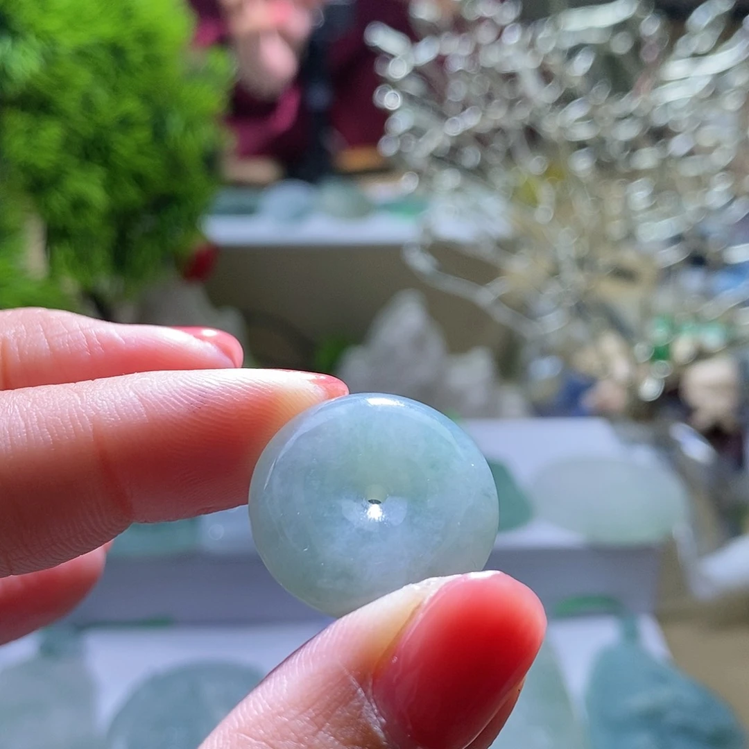 【闪购商品】翡翠颈饰未镶嵌扣子
