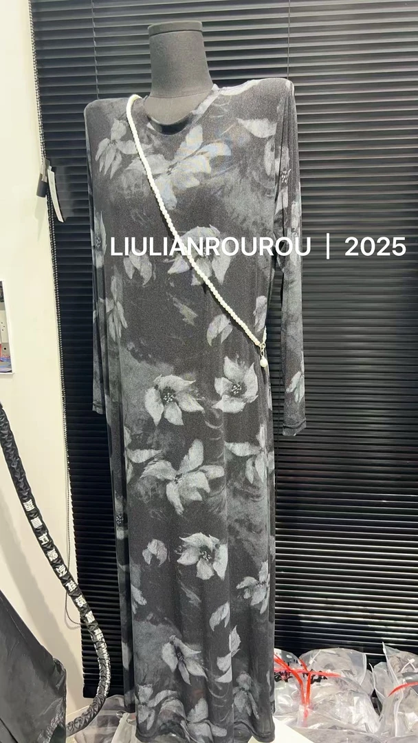 复古水墨老花长袖防晒连衣裙调节吊带两件套2025