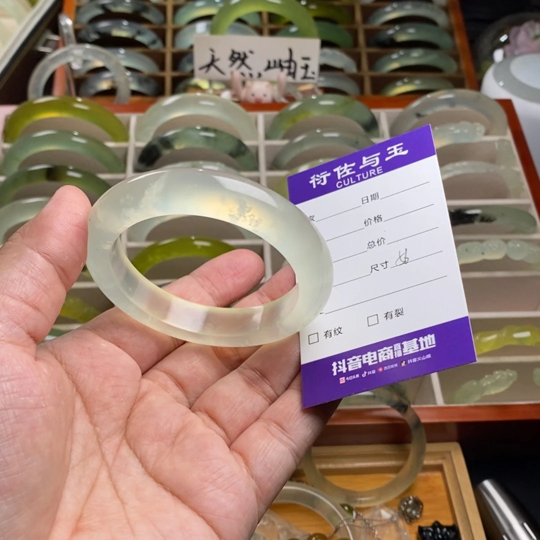 蛇纹石玉手镯未镶嵌y***o