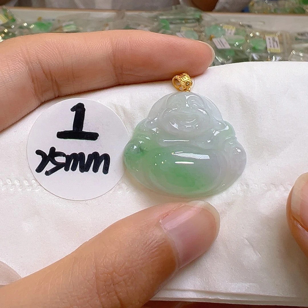 翡翠18K金镶嵌颈饰翡翠