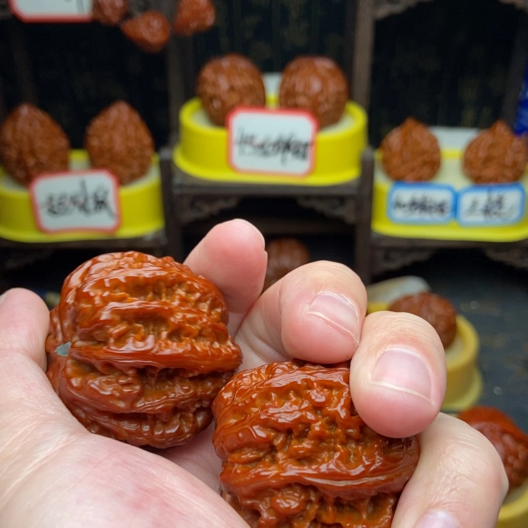 文玩核桃吊坠43粗筋