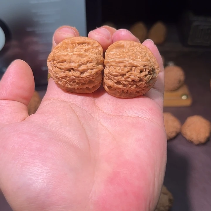 吊坠文玩核桃全品36三角白