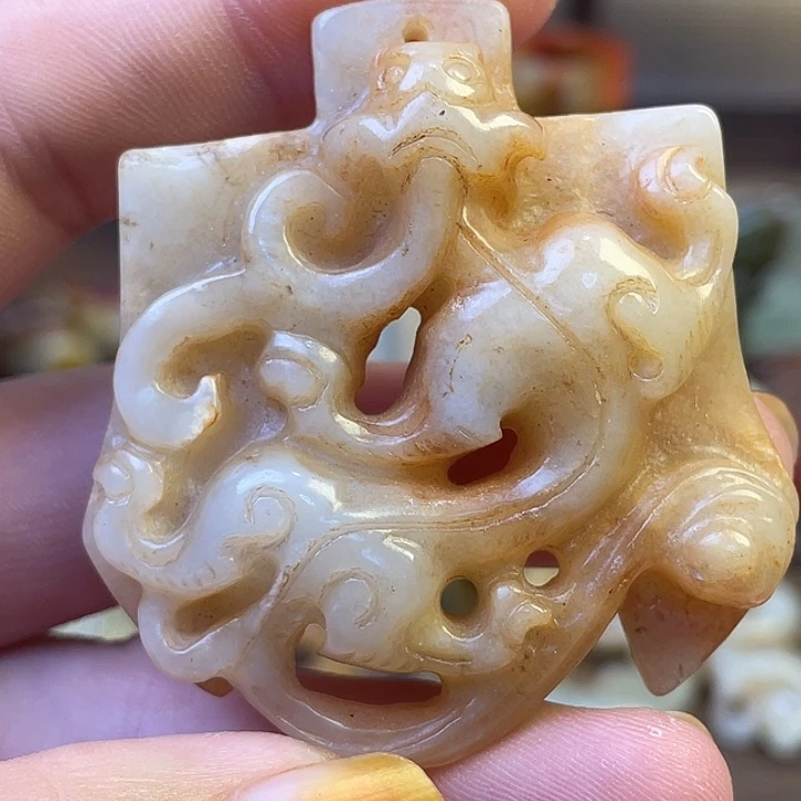 未镶嵌和田玉（糖玉）挂件