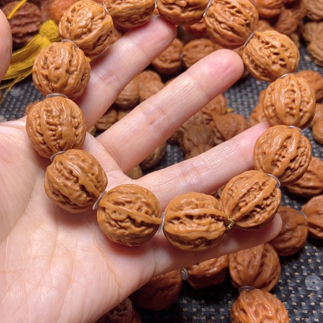 桃核吊坠八棱手串
